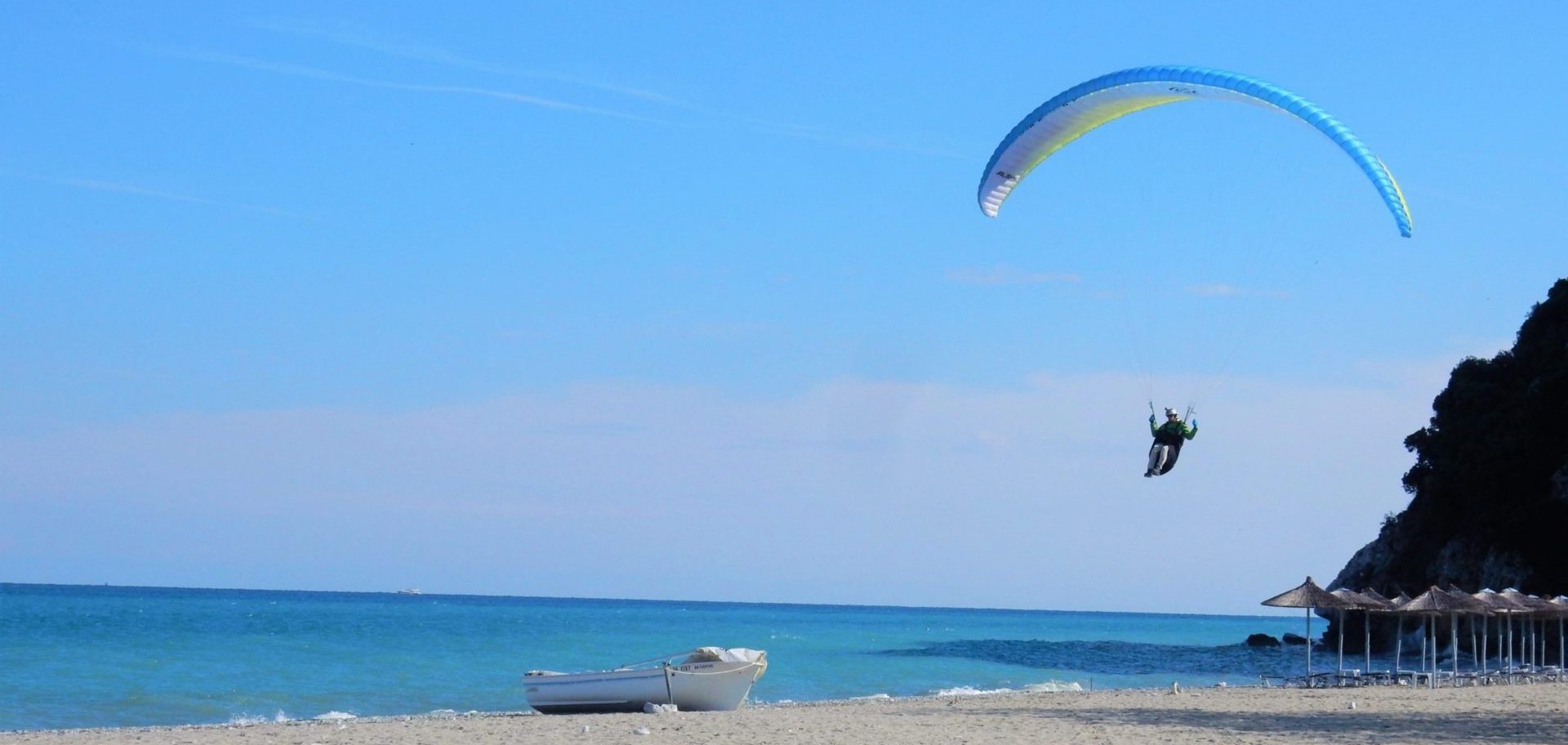 paragliding holidays